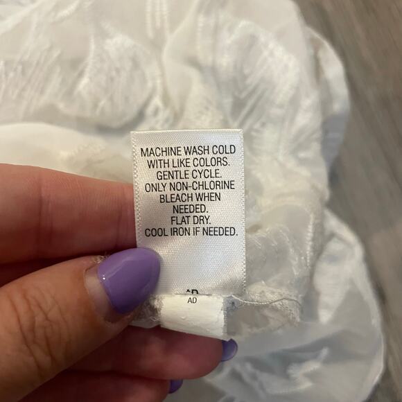 Dana Buchman Sheer Button Up Blouse Embroidered Top White Ivory XL - Picture 16 of 16